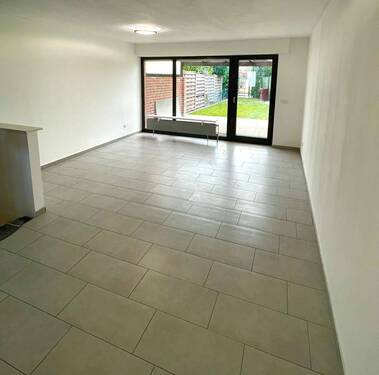 Wohnzimmer - Reihenmittelhaus mit 90,00 m² in Mönchengladbach zum Kaufen