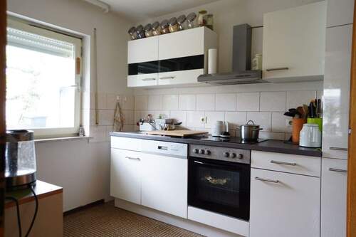 Küche im Erdgeschoss - Mehrfamilienhaus, Wohnhaus in Gomaringen zum Kaufen