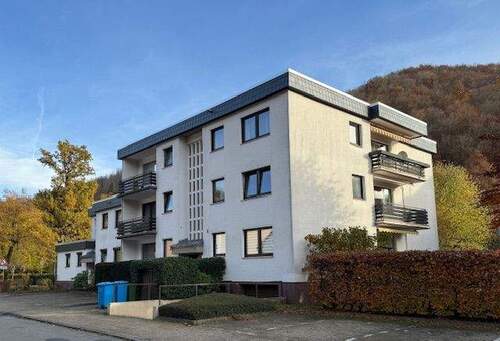 Ansicht von der Straße - **wohnen direkt am Kurpark** - 74.500,00 EUR Kaufpreis, ca.  62,00 m² Wohnfläche