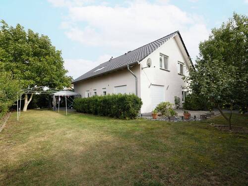 Ansicht Garten - 7 Zimmer Einfamilienhaus in Lübbecke