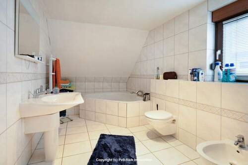 Badezimmer Nr. 2 (Vorderhaus) - 
