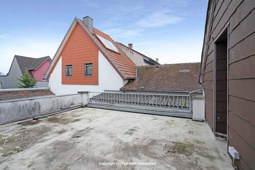 Dachterrasse (Rückgebäude) - Mehrfamilienhaus, Wohnhaus mit 266,00 m² in Oberhausen-Rheinhausen zum Kaufen