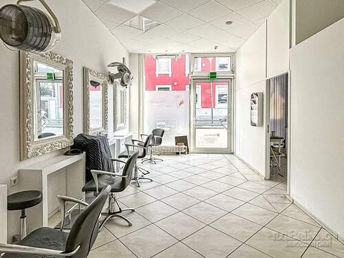 Arbeitsfläche hinten - 1 Zimmer Gewerbeobjekt (Büro, Produktion, Verkauf) in Kehl