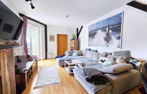 Wohnzimmer - Die perfekte Dreiraumwohnung! - 530,00&nbsp;EUR Kaltmiete, ca.&nbsp; 89,30&nbsp;m&sup2;&nbsp;Wohnfl&auml;che