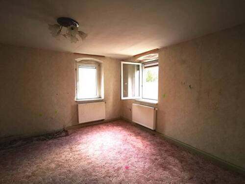 EG Zimmer I - Mehrfamilienhaus, Wohnhaus mit 201,00 m&sup2; in Bernsdorf zum Kaufen