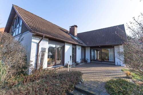 Terrasse - 7 Zimmer Einfamilienhaus zum Kaufen in Heide