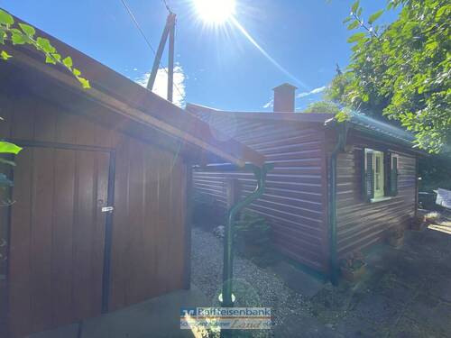 Haus- und Nebengebäude - 