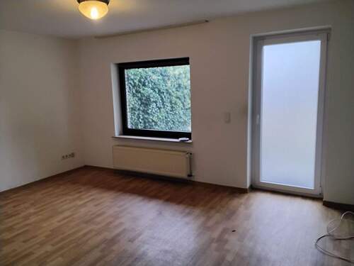 Wohnzimmer mit Kochnische/Einliegerwohnung - 