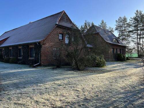 Außenansicht links - 7 Zimmer Mehrfamilienhaus, Wohnhaus zum Kaufen in Ruhner Berge