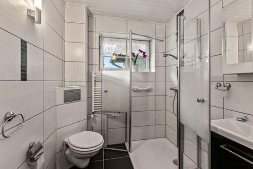 Modernes Duschbad - Einfamilienhaus mit 126,00 m&sup2; in Preetz zum Kaufen