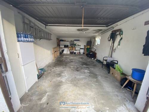Garage - 