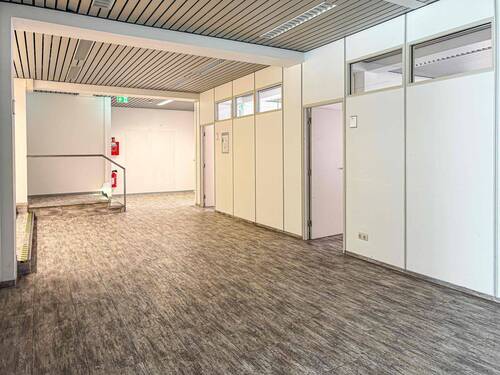 Flur / Empfang - Büro in Kiel zur Miete