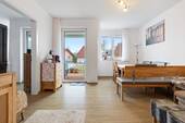Wohnzimmer / Essbereich - 2 Zimmer Etagenwohnung in Schömberg