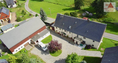 Gebäudeansicht - 9 Zimmer Mehrfamilienhaus, Wohnhaus zum Kaufen in Hartmannsdorf-Reichenau