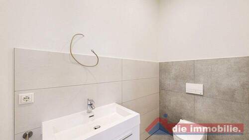 Gäste-WC - 2 Zimmer Etagenwohnung in Magdeburg / Leipziger Straße