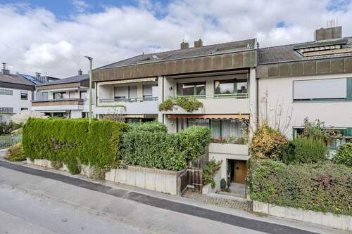 Außenaufnahme - 5 Zimmer Einfamilienhaus zum Kaufen in Kornwestheim