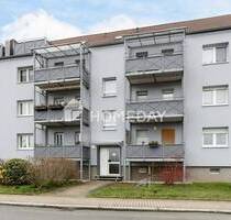 Großzügig & gemütlich: schöne Dachgeschosswohnung mit Balkon & Stellplatz - ruhiges Wohnen in Borna