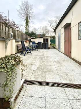 nur wenige Schritte bis zur Terrasse.... - 