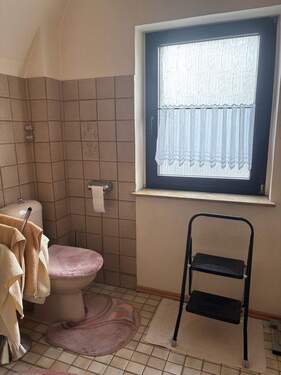 kleines Bad zum Schlafraum im Obergeschoss - 