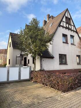 Vorderansicht - 4 Zimmer Einfamilienhaus zum Kaufen in Gelsenkirchen