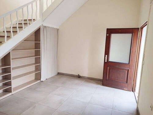 Wohnung / Büro Eingang EG - 