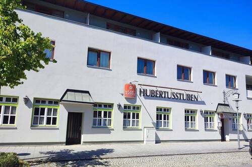 Straßenseite (Süd) - 1 Zimmer Hotel, Pension, Gasthof zum Kaufen in Waldkraiburg