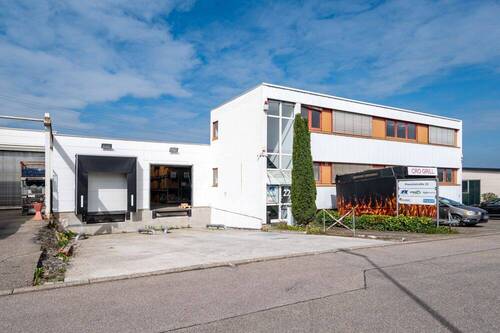 Anlieferung - Halle zum Kaufen in Freiberg