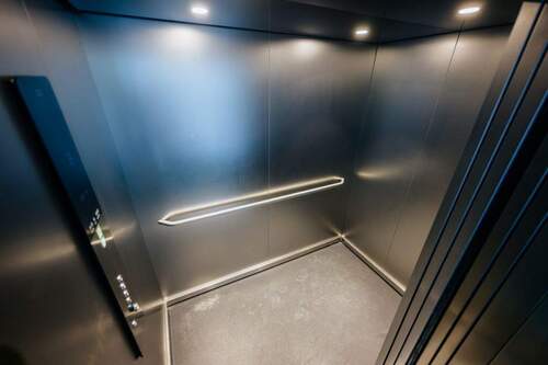 Fahrstuhl - 