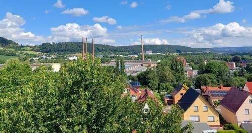 Blick über Kahla - 3 Zimmer Etagenwohnung in Kahla
