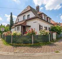 Charmantes Koloniehaus mit Garten und Entwicklungspotenzial - Frankfurt am Main / Zeilsheim