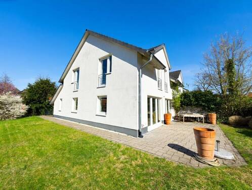 Haus Gartenansicht - 4 Zimmer Doppelhaushälfte zum Kaufen in Celle