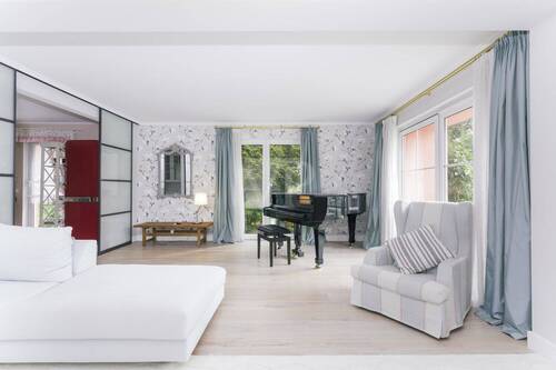 Wohnzimmer - 5 Zimmer Doppelhaushälfte in Berlin