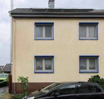 Eigenheim mit Garten inkl. Werkstatt, großer Garage und Innenhof - Dettenheim Liedolsheim