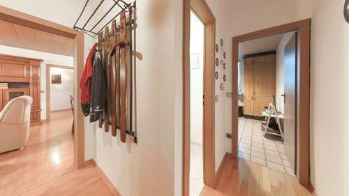 Diele - Etagenwohnung mit 88,00 m² in Ratingen zum Kaufen