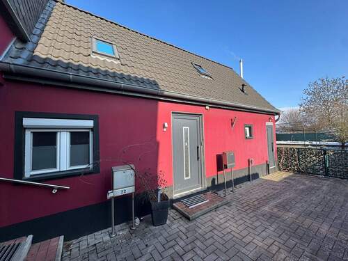 Hausansicht_Seite - Einfamilienhaus mit 156,00 m&sup2; in Delmenhorst zum Kaufen