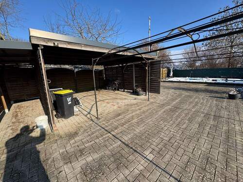 Carport - 
