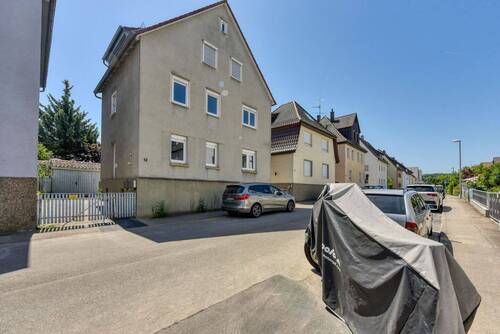 Haus & Straße v. N-O - 
