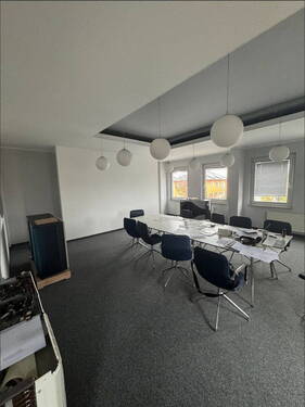 Bild 1 - 90m² Büroräume in beliebtem Gewerbegebiet in Hoppegarten