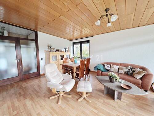 Wohn- und Esszimmer - 