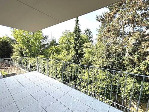 Balkonaussicht.JPEG - Seniorenfreundliche 4-Zimmer-Wohnung mit Aufzug, Einbauküche und Sonnenbalkon