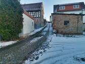 Straße zum Haus - 2 Zimmer Einfamilienhaus in Zeitz