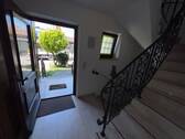 Haus - Eingangsdiele - 3 Zimmer Etagenwohnung zur Miete in Pocking