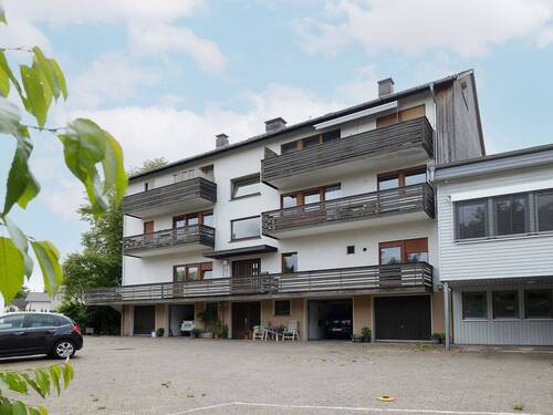 Ansicht Innenhof - Mehrfamilienhaus, Wohnhaus in Detmold / Spork-Eichholz