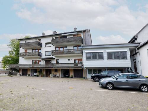 Ansicht Innenhof - Mehrfamilienhaus, Wohnhaus mit 357,70 m² in Detmold / Spork-Eichholz zum Kaufen