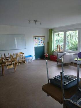 Gemeinschaftsraum - 8 Zimmer Einfamilienhaus in Celle
