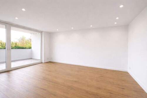 Wohnzimmer - 2 Zimmer Etagenwohnung zum Kaufen in München