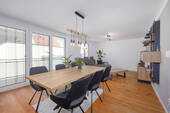 Wohn- und Essbereich - Moderne 3,5-Zimmerwohnung in energieeffizientem KfW-55-Haus - ideal für Eigennutzer und Anleger