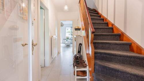 Flur Erdgeschoss - 5 Zimmer Reihenmittelhaus zum Kaufen in Hamburg