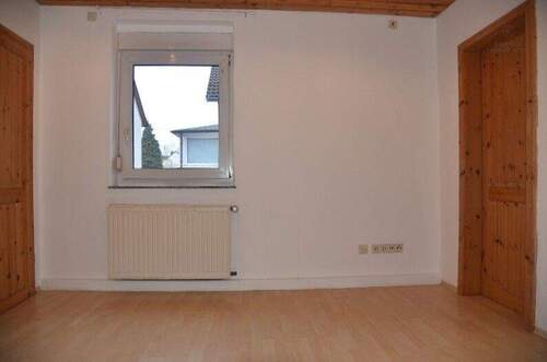 Durchgangszimmer/ Wohn-/Schlafbereich 1. OG Anbau - 