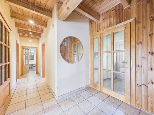 Diele - 6 Zimmer Einfamilienhaus zum Kaufen in Thomasburg